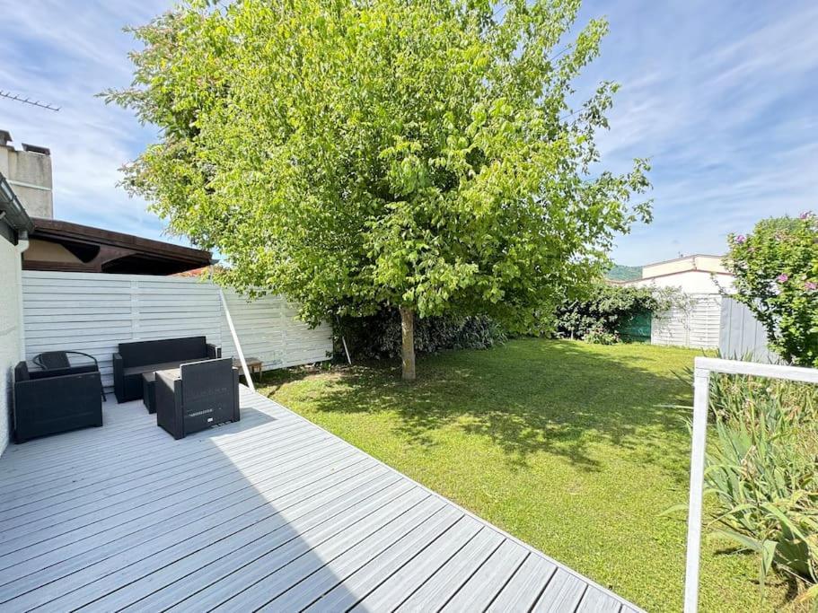 Appartement Maison 6 Couchages Avec Grand Jardin Parking